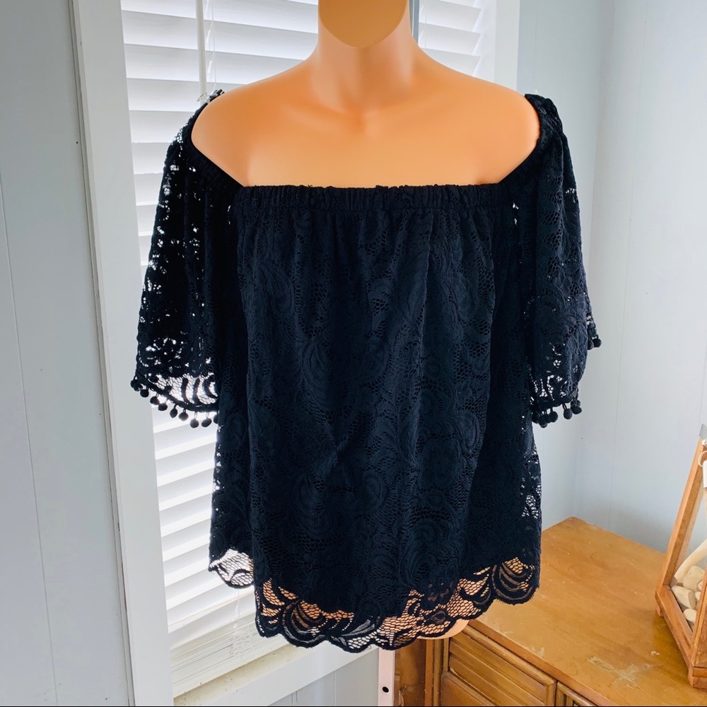 BEAUTIFUL Blushing Heart off-shoulder! NEW!